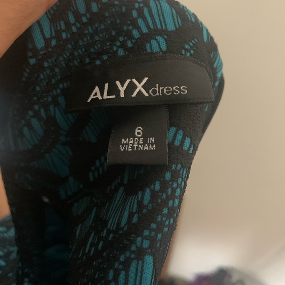 Mini dress - Picture 4 of 4